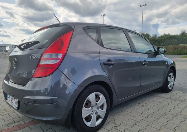 Hyundai I30 cena 14500 przebieg: 148000, rok produkcji 2009 z Łódź małe 92